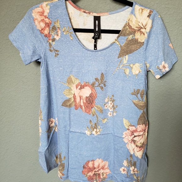 Everyday Tee Blue Floral - Picture 1 of 1